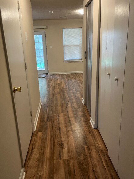 Building Photo - 14307 Newbern Loop