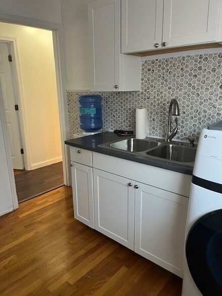 Building Photo - 14714 Edgewater Dr