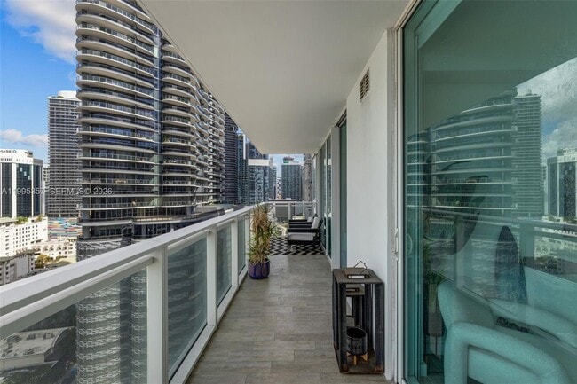 Building Photo - 1080 Brickell Ave