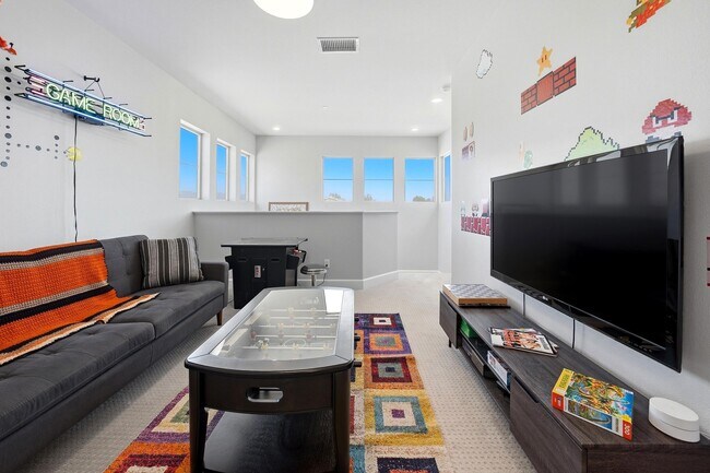 Building Photo - 82668 Rosewood Dr