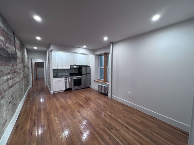 Floorplan - 175 Pinehurst Avenue