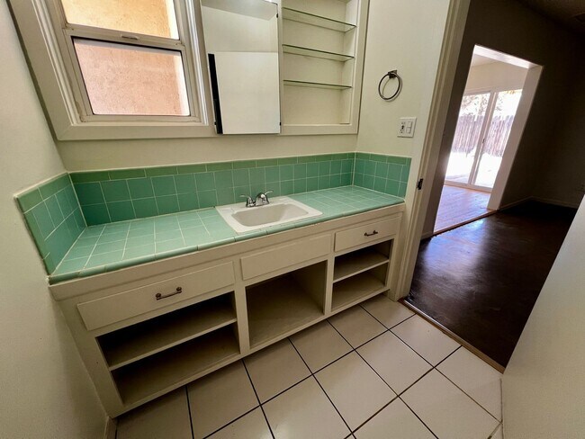 Building Photo - 56769 Joshua Dr