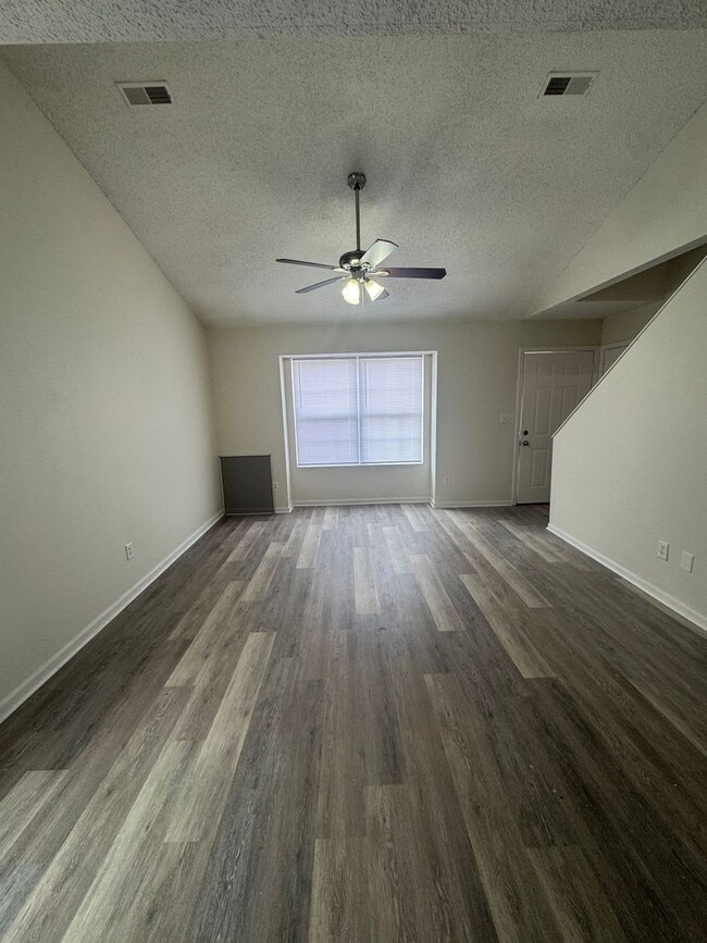 Building Photo - 2012-2014 Arlene Dr.