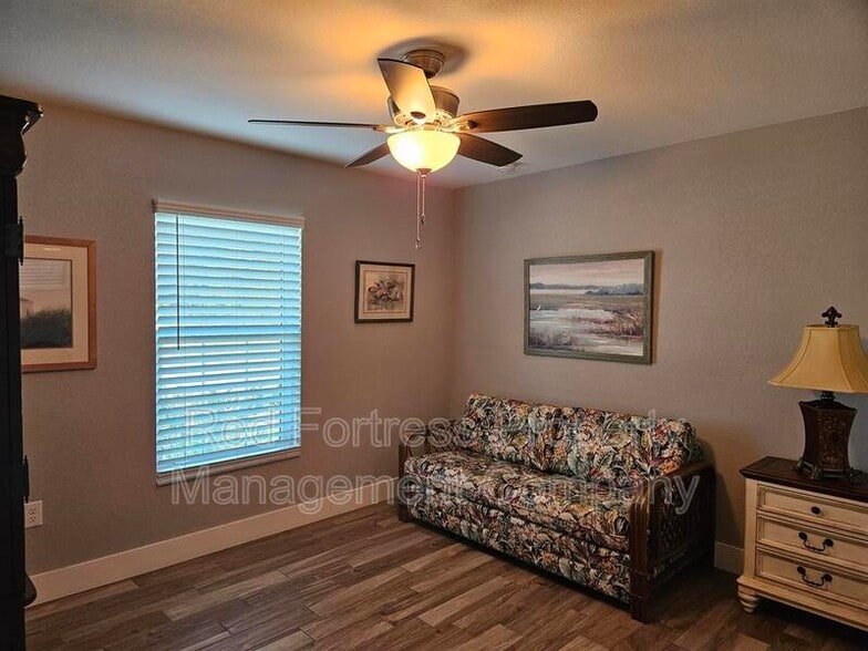 Building Photo - 26527 Angelica Rd