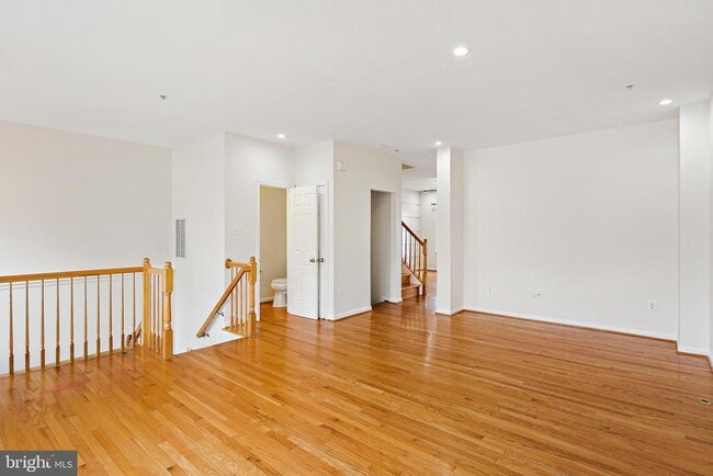 Building Photo - 9939 Fragrant Lilies Way