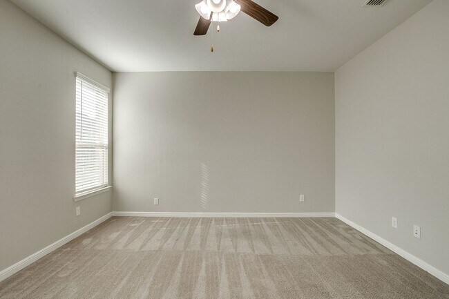 Building Photo - Perfectly located.  3 Bedroom, 2 Bath Home in Twin Mills- Eagle Mountain Saginaw ISD- 76179