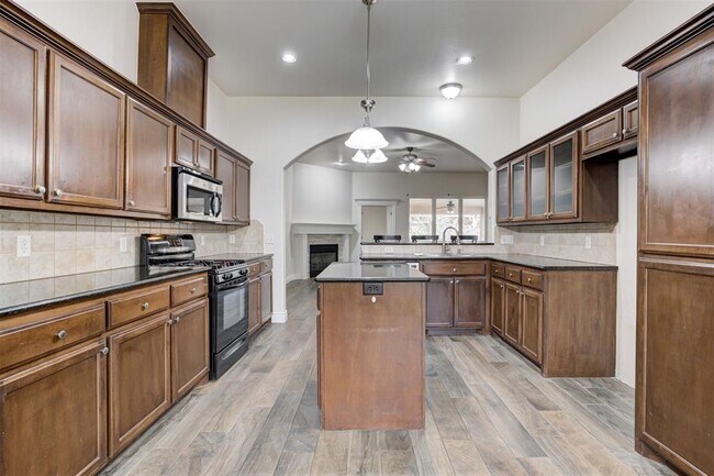 Building Photo - 1708 NW 161st Cir