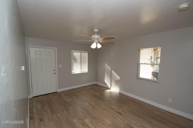 Building Photo - 1607 H St