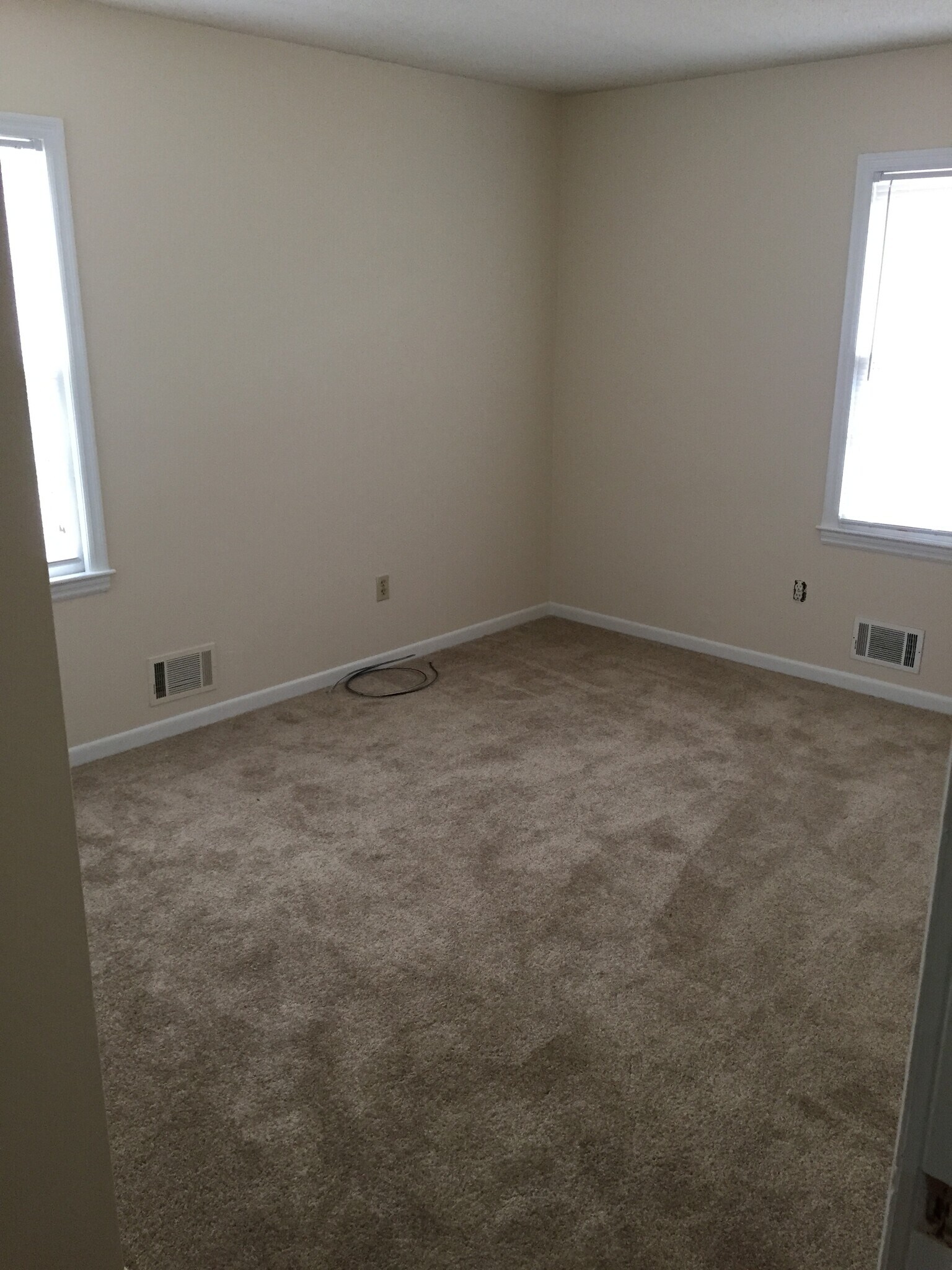 Building Photo - 145 Coldstream Dr