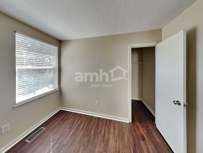 Building Photo - 7187 Normanton Dr