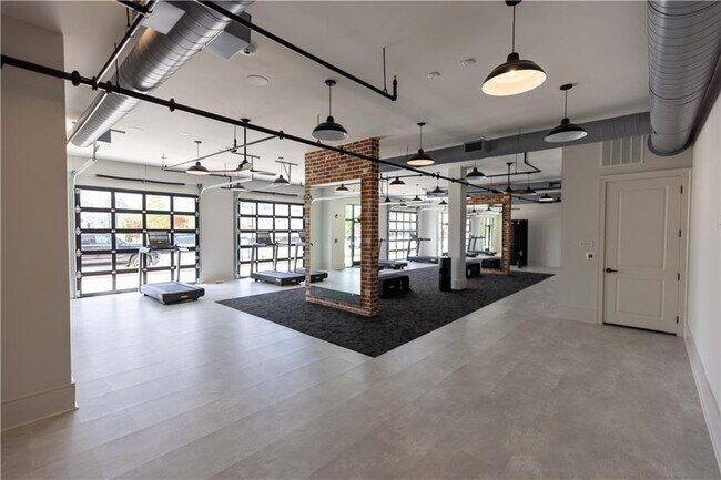 Building Photo - 5440 Howington Ct