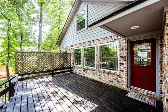 Building Photo - 1006 Amesbury Ct