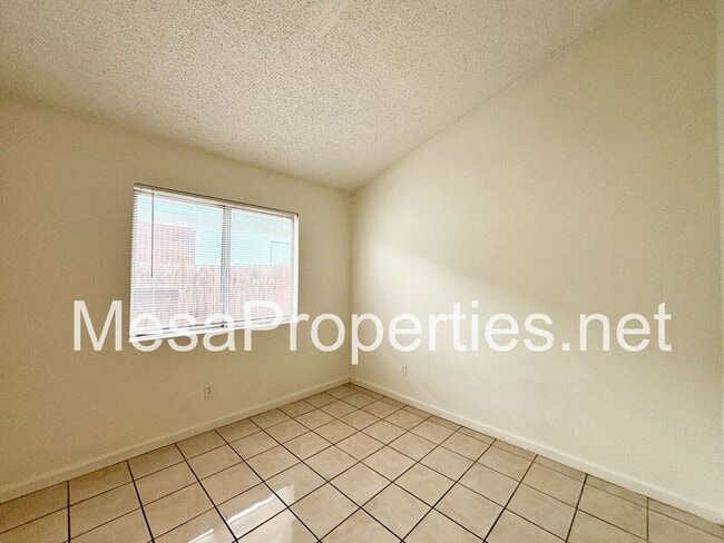 Building Photo - 13667 Gemini St