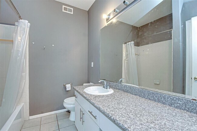 Building Photo - 6000 Reims Rd