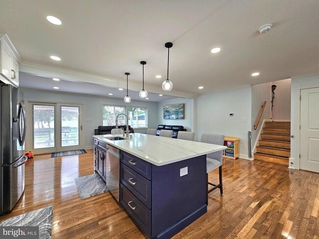 Building Photo - 5918 King James Dr