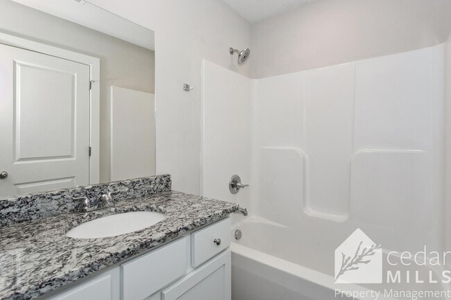 Building Photo - Beautiful 3-Bedroom Duplex in Park City!
