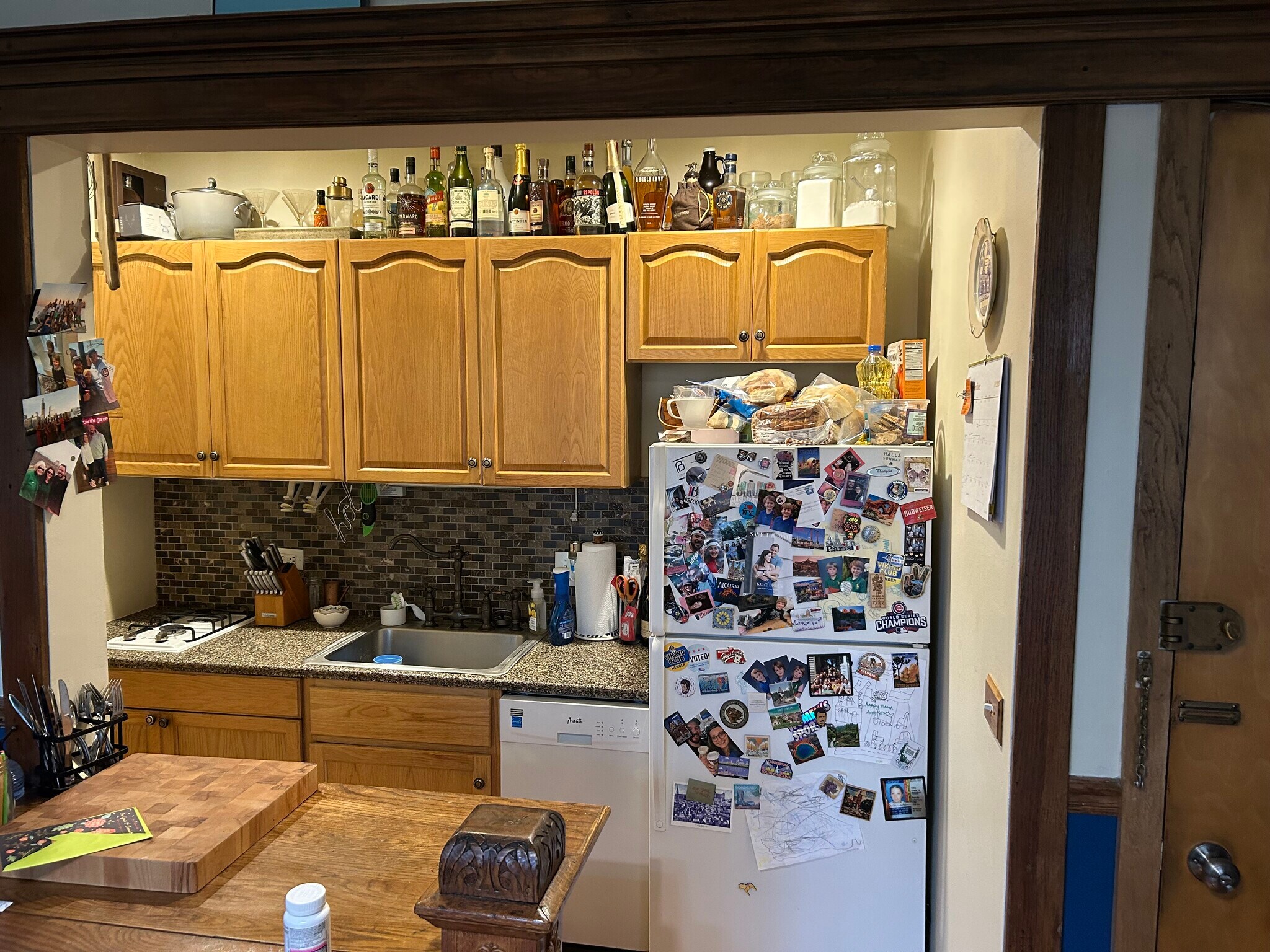 Building Photo - 541 W Wrightwood Ave