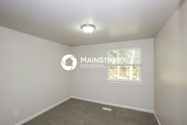 Building Photo - 5013 Split Oak Dr