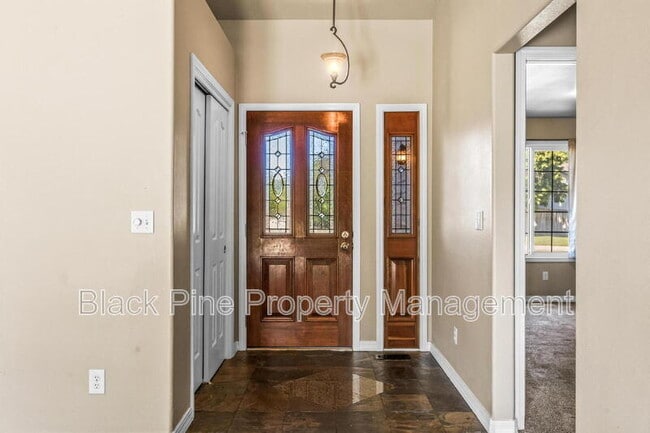 Building Photo - 541 S Canvasback Way