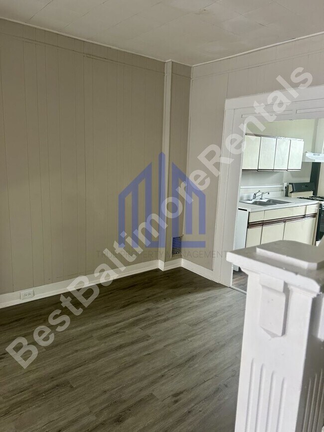 Building Photo - Spacious 3 Bedroom in West Baltimore