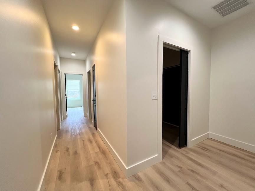 Building Photo - 163 Rias Way