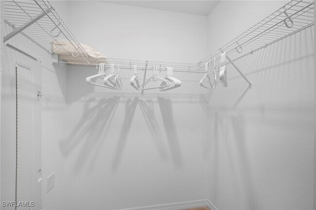 Building Photo - 15285 Green Acres Rd