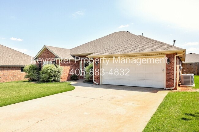 Building Photo - Spacious 4-Bedroom Home with Modern Upgrades & Prime Location