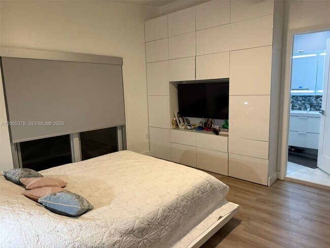 Building Photo - 16314 SW 97th St