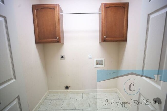 Building Photo - Beautiful 3 bed /2 bath home - Nettleton s...