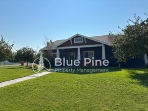 Building Photo - 3312 E Edwards Dr