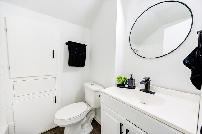 Building Photo - 12127 Palmton St