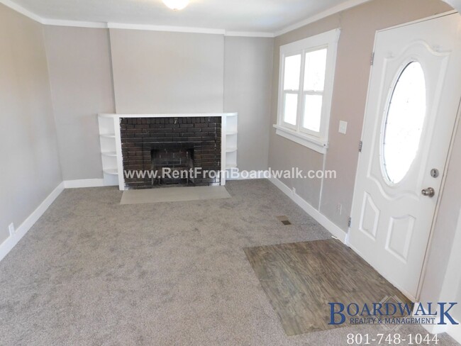 Building Photo - Fantastic SLC home!