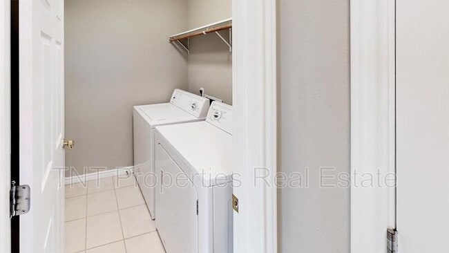 Building Photo - 1124 Carolina St