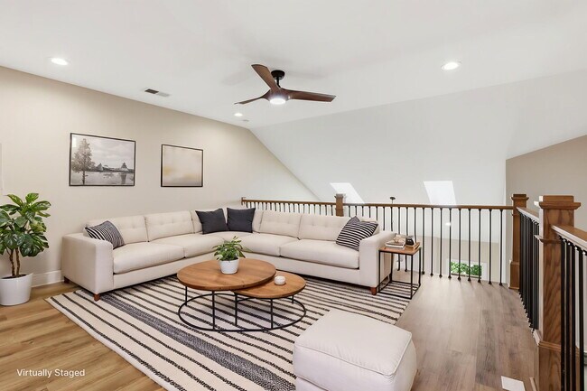 Building Photo - 238 Sugartree Ln