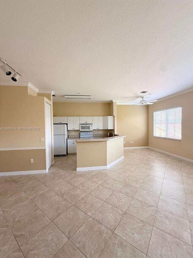 Building Photo - 4602 SW 160th Ave