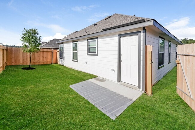 Building Photo - 2827 Briggs Dr
