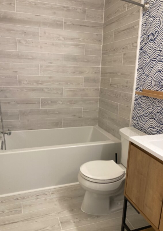 Building Photo - 3 E Ridge Mews