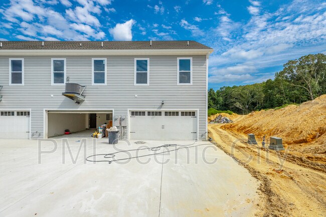 Building Photo - 1908 Cypress Ln