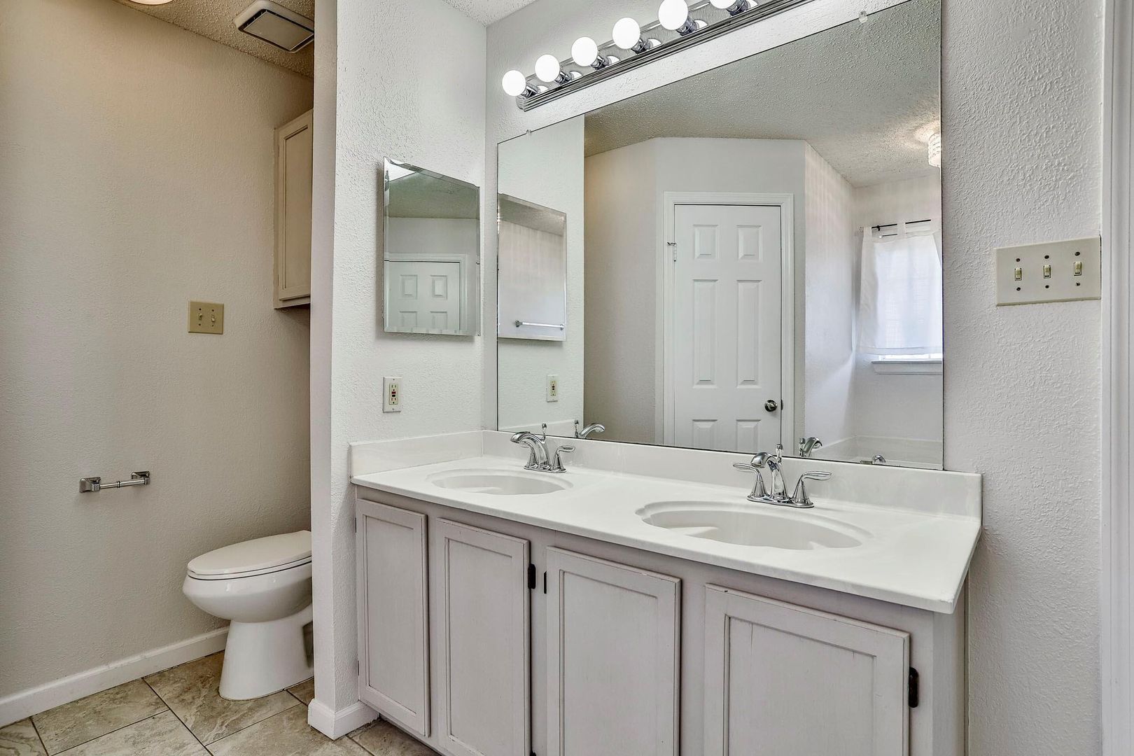 Building Photo - 5504 Big Bend Dr