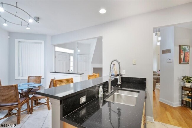 Building Photo - 80 Henning Terrace