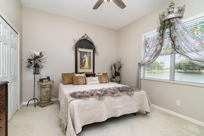 Building Photo - 4859 Chastain Dr