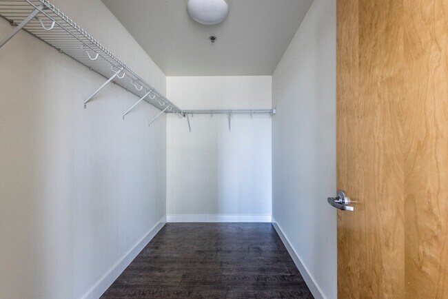 Building Photo - 1111 S Grand Ave