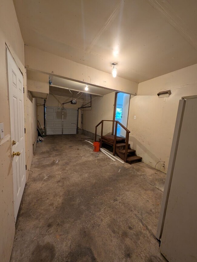 Building Photo - Corner Lot Triplex Unit in Gig Harbor, Ava...