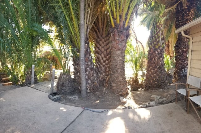 Building Photo - SLO Tropical Private Bungalow ideally located close to Cal Poly!