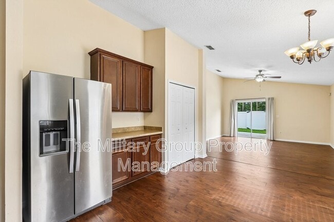 Building Photo - 12387 Anarania Dr