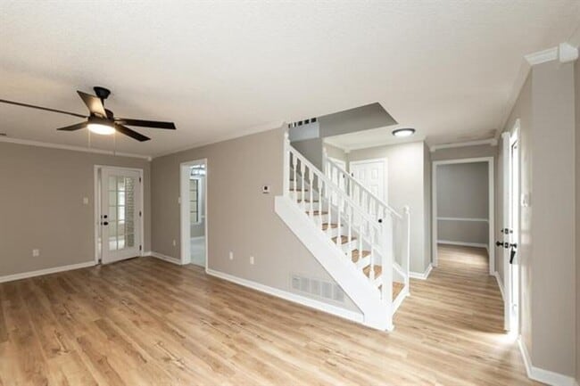 Building Photo - 9102 Valkrie Ln
