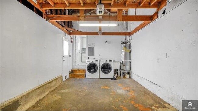 Building Photo - 518 Yuba St