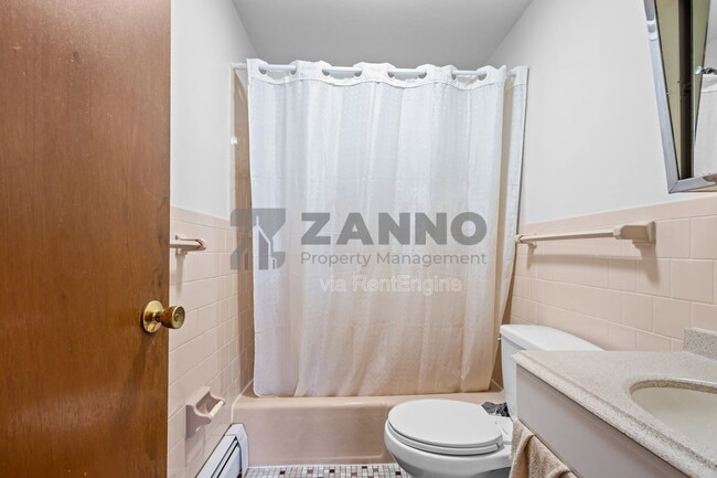 Building Photo - 1 Talbot St