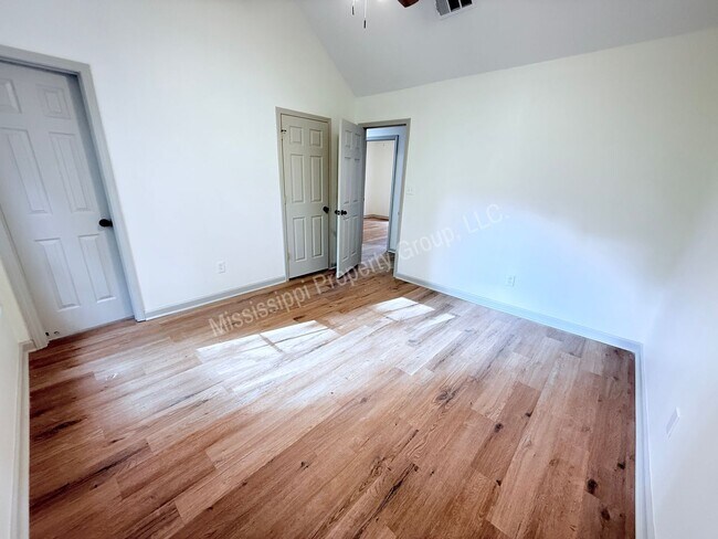 Building Photo - 3BR/2BA For Rent