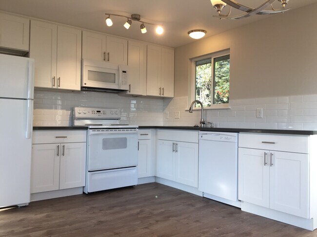 Building Photo - 18104 62nd Ave NE